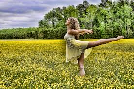 girl dancing